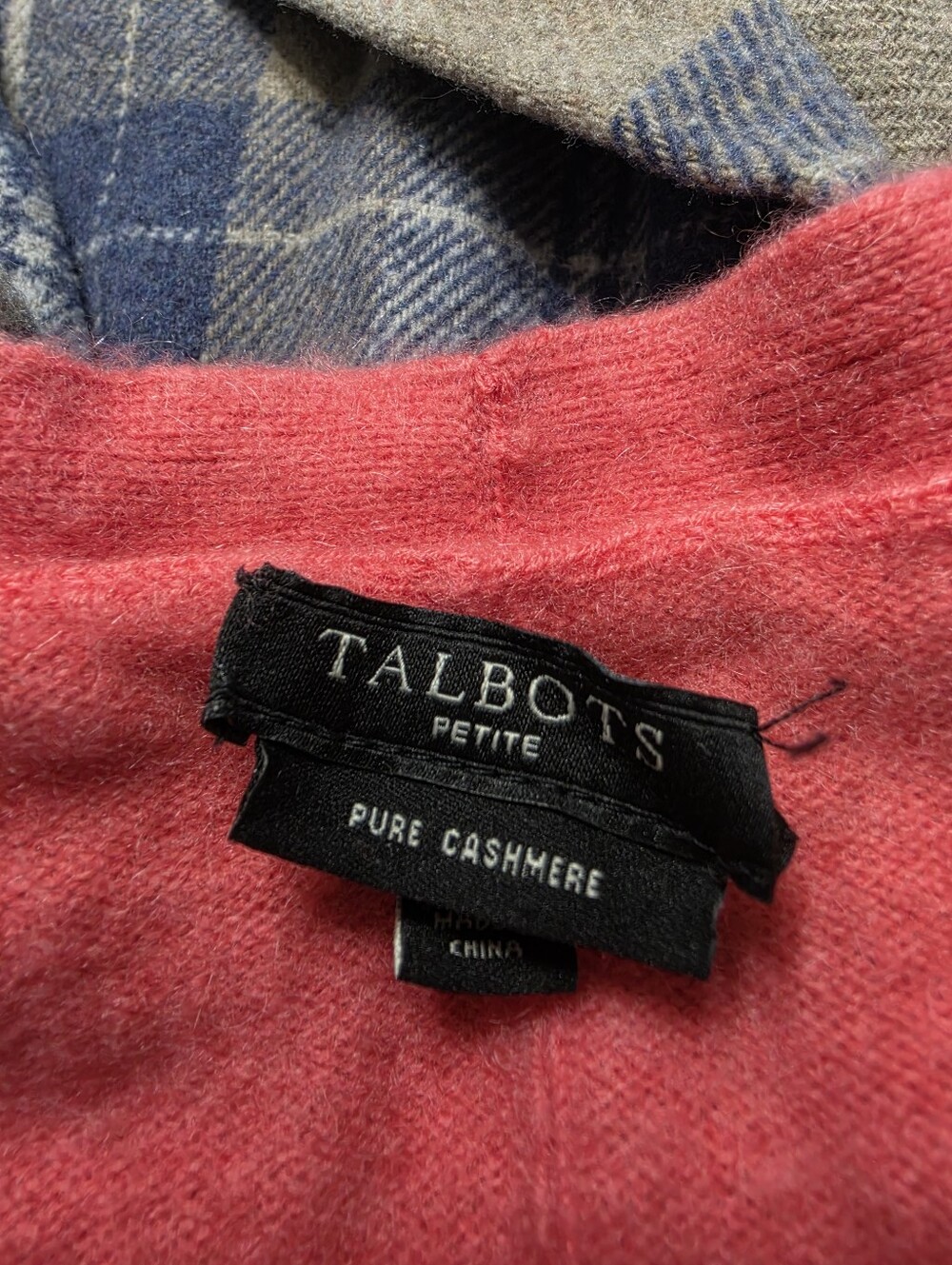 Talbots Pink Cashmere V-neck Sweater Sp Quiet Luxury Minimalist Capsule - Picture 3 of 3